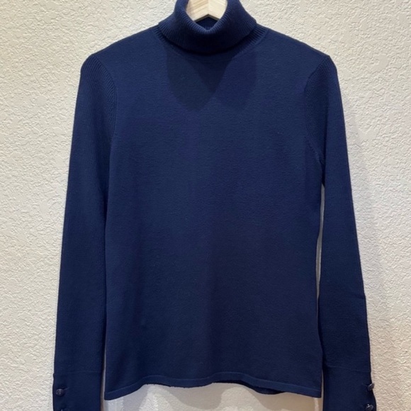 L'AGENCE Deep Blue Turtleneck size small - Picture 2 of 6